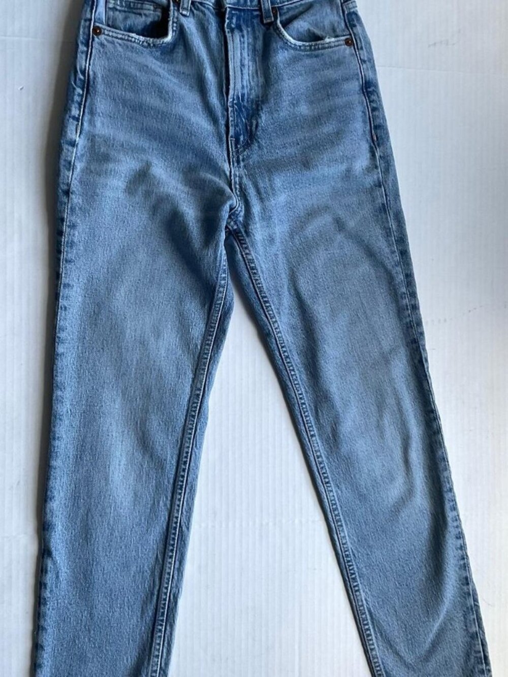 Zara High Waist Straight Leg Jeans Light Wash Denim Women's Size 0 - Picture 1 of 5